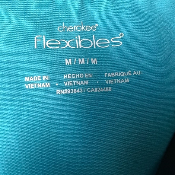 Cherokee Women's Infinity Mock Wrap Scrubs Top - Picture 9 of 12